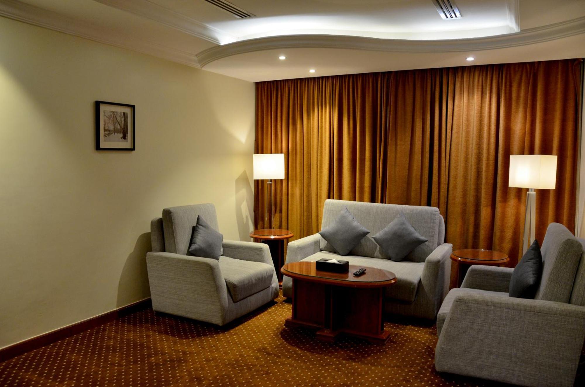 Crown Tower Hotel Jubail Exterior foto