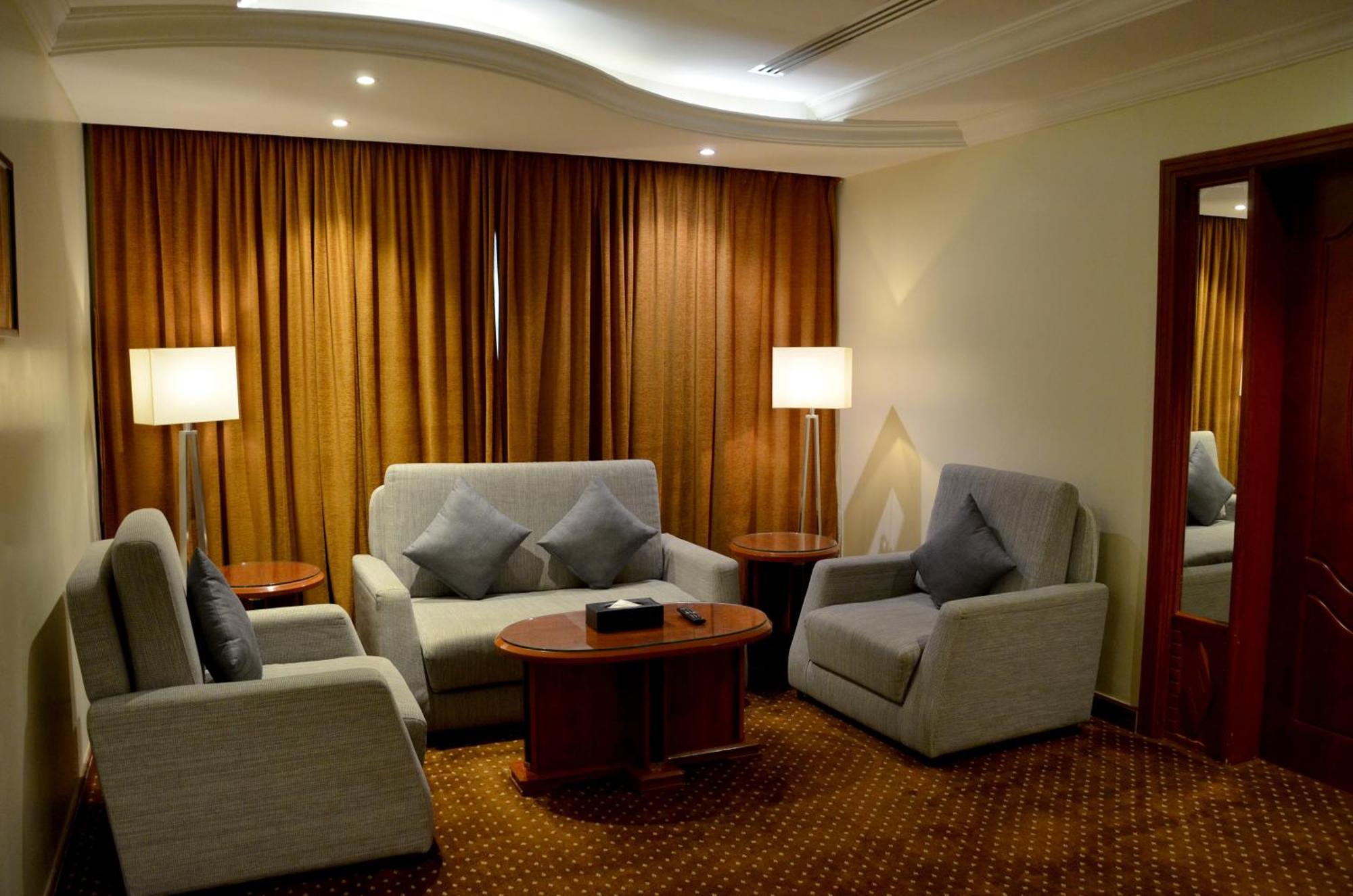 Crown Tower Hotel Jubail Exterior foto