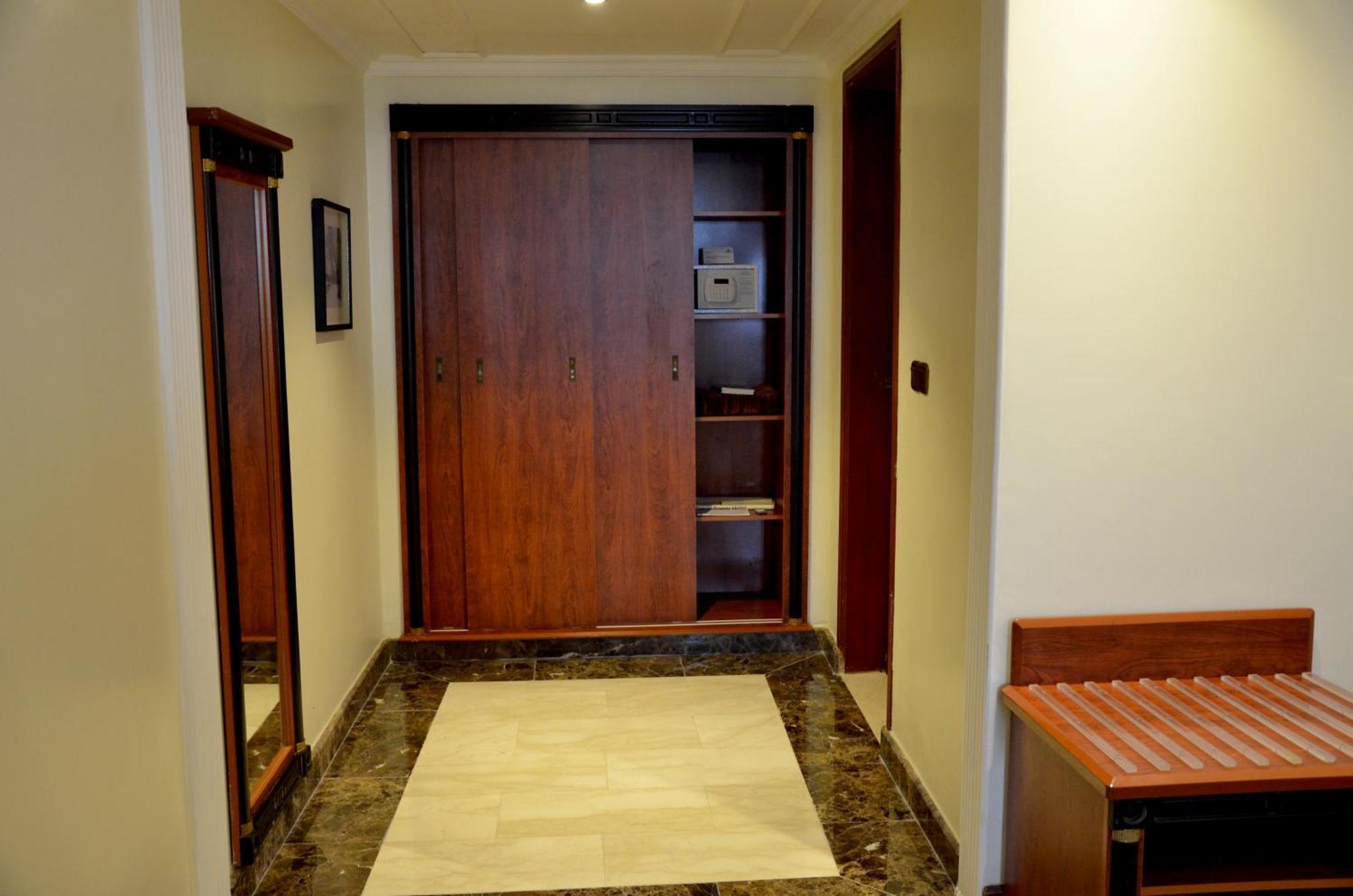 Crown Tower Hotel Jubail Exterior foto
