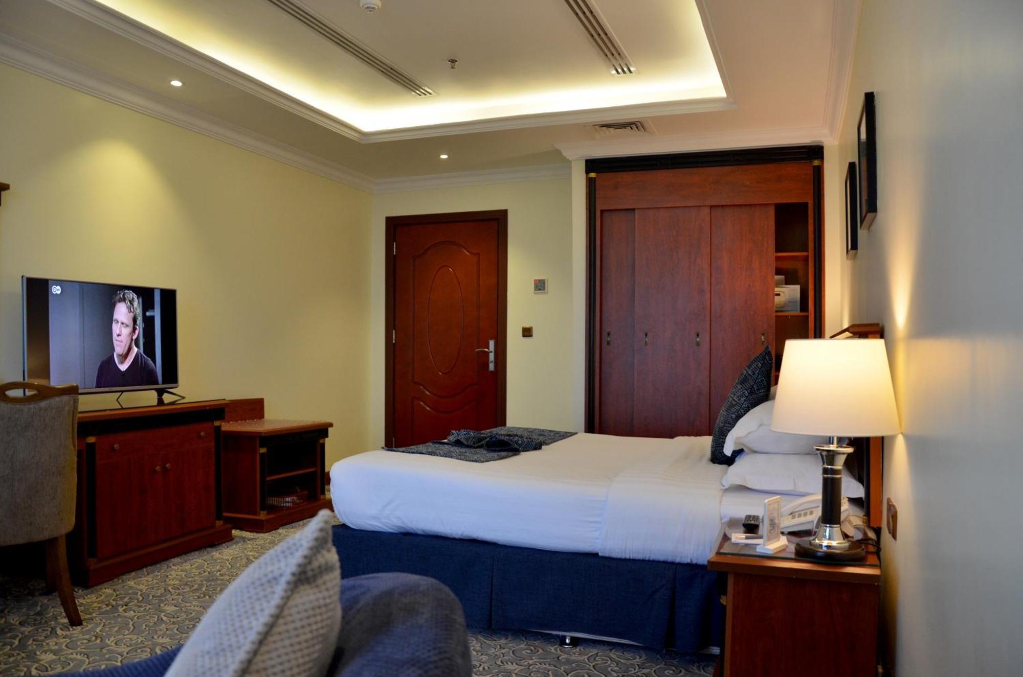 Crown Tower Hotel Jubail Exterior foto