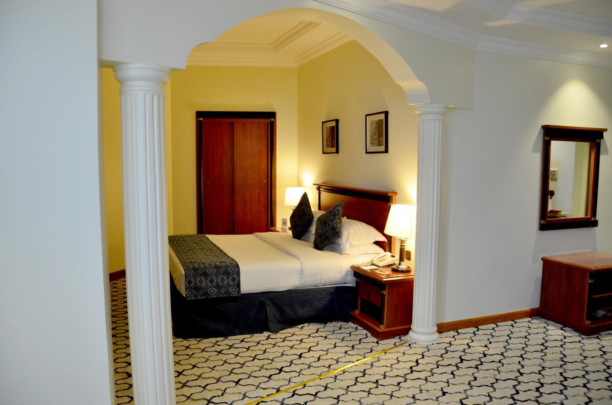 Crown Tower Hotel Jubail Exterior foto